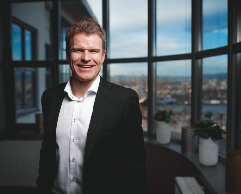 Hva slags lederadferd gir de beste resultater?