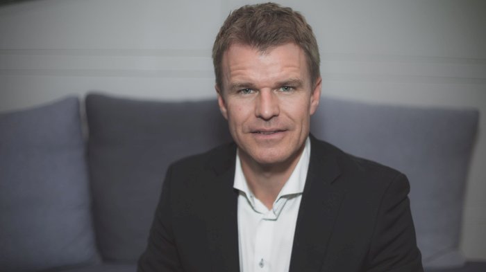 "Alf Inge Cleve-Stiansen holder foredrag om konkurransekraft på Kreativ frokost i Lillestrøm, mars 2026"